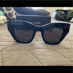 Oscar Frank Fisher colab Sunnies. (Men or women)